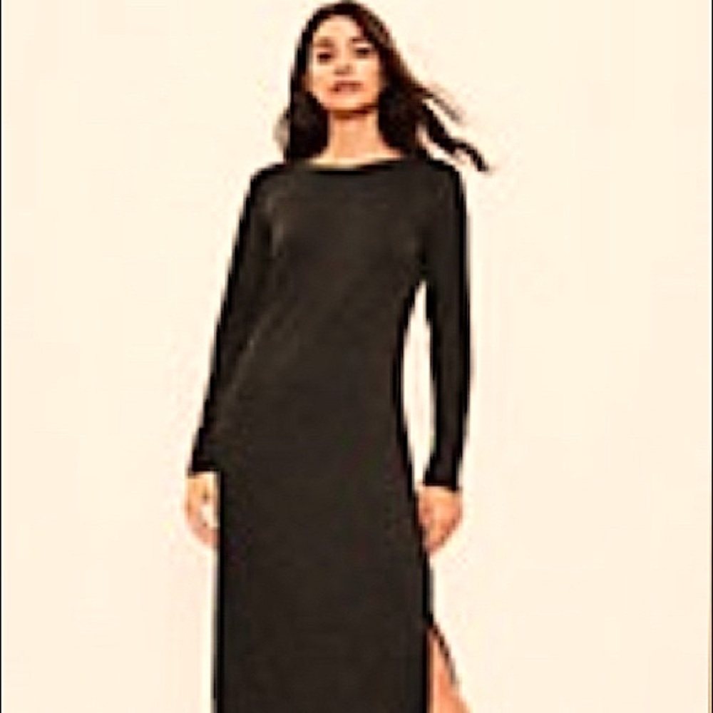 SHIMMER LONG SLEEVE MIDI DRESS
FIT: REGULAR
SIZE: M
COLOR: BLACK /Metallic